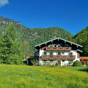 prmbachhof.com-bavaria.com/